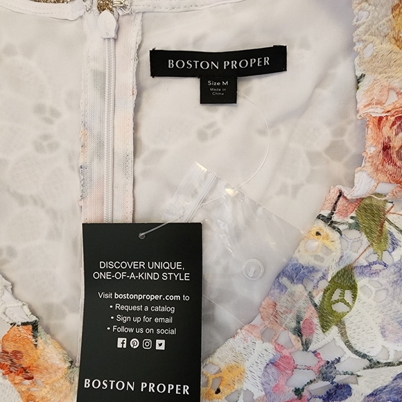 Boston Proper Multicolor Floral V-Neck Top - Picture 11 of 11